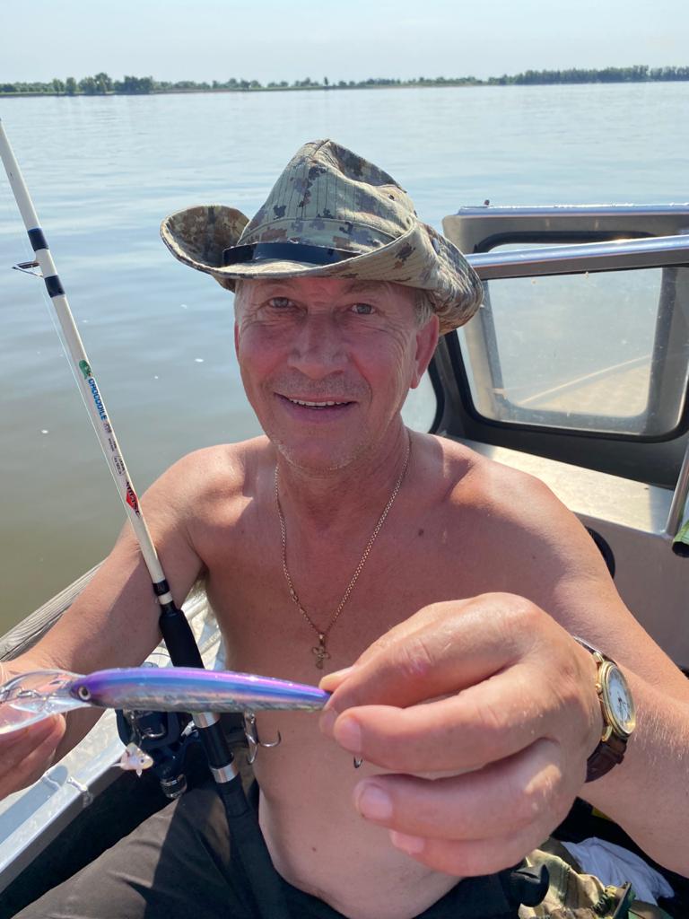 Сом и судак, прекрасная рыбалка в июле, преимущественно на троллинг.